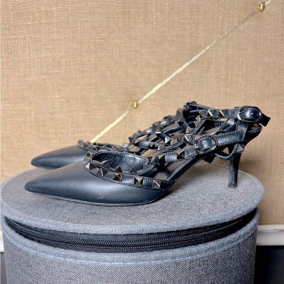 Valentino Noir Caged Rockstud Studded Leather Heels, Size 35 EU (5 US) - Picture 1 of 8